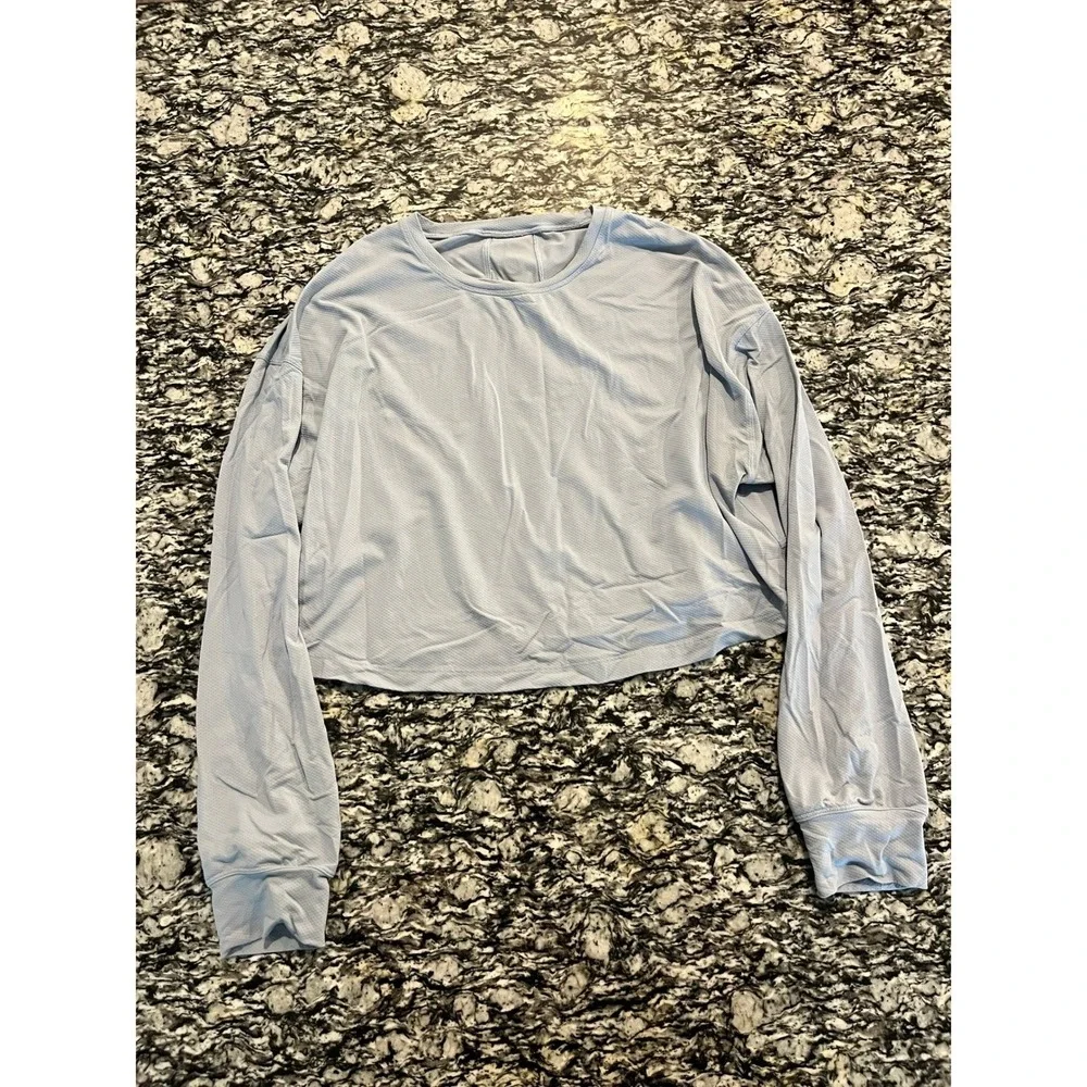 Lululemon Light Blue Long Sleeve Cropped Mesh Athletic Workout Top Relaxed Fit